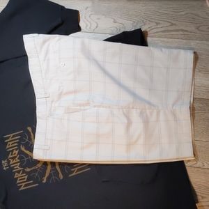 Size 42 . Greg Norman Shorts